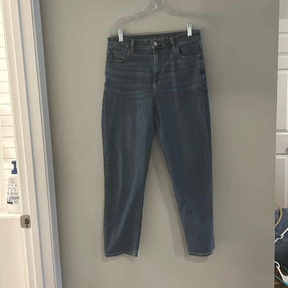 American Eagle Mom Jeans - Picture 1 of 7
